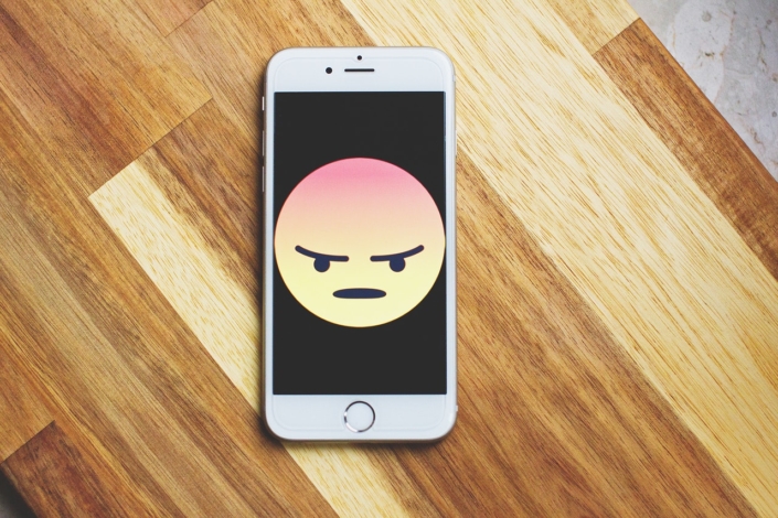 silver-iphone-angry-face
