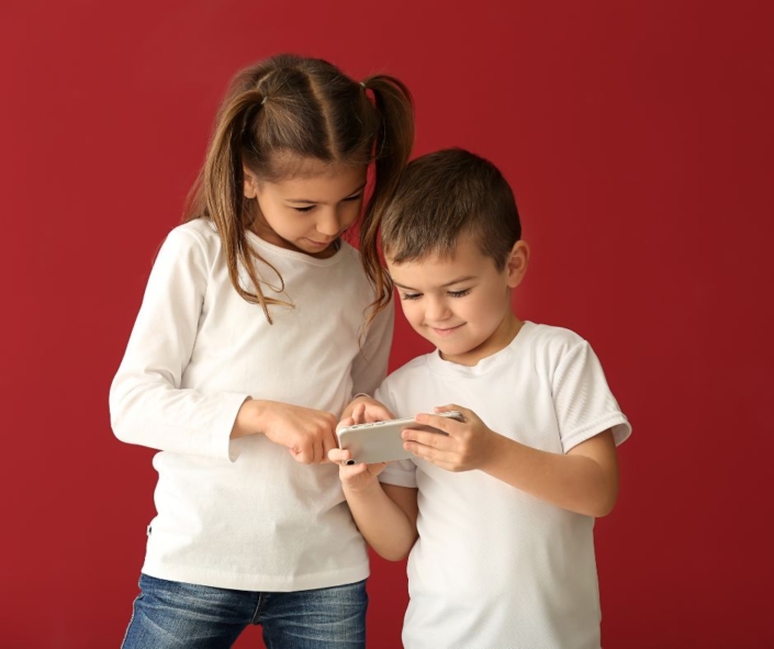 Children on a smartphone